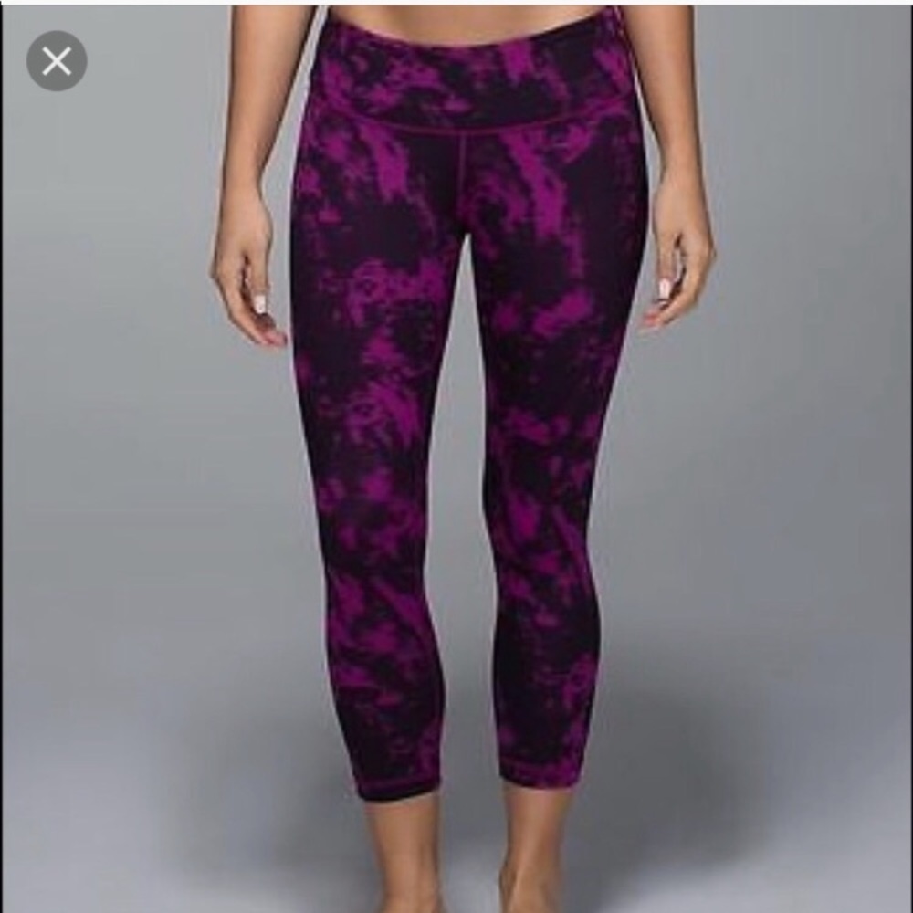 Lululemon Wunder under crop tie dye size 8 EUC